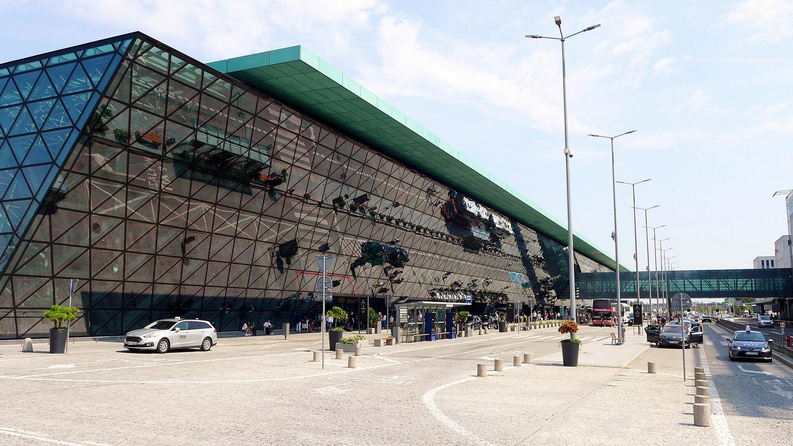 krakow airport